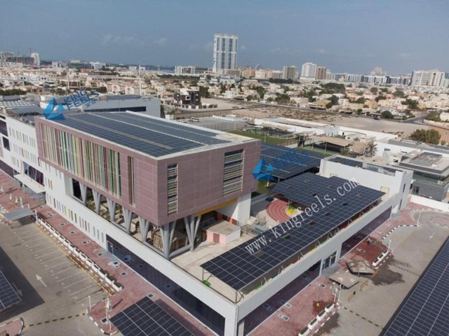 Structure de toit solaire à toit plat