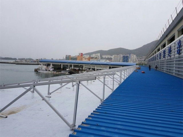 Rails de montage solaires en aluminium d'installation facile pour panneau solaire